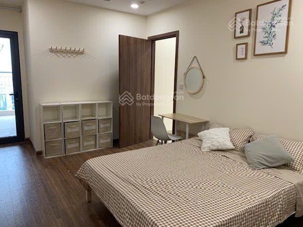 Cho thuê căn hộ 3 ngủ 96m2 ở golden park tower vào ở được luôn đầy đủ nội thất  0393 686 ***