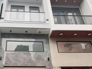 Mặt tiền hẻm 10m kinh doanh đông  5 tầng full mới xây