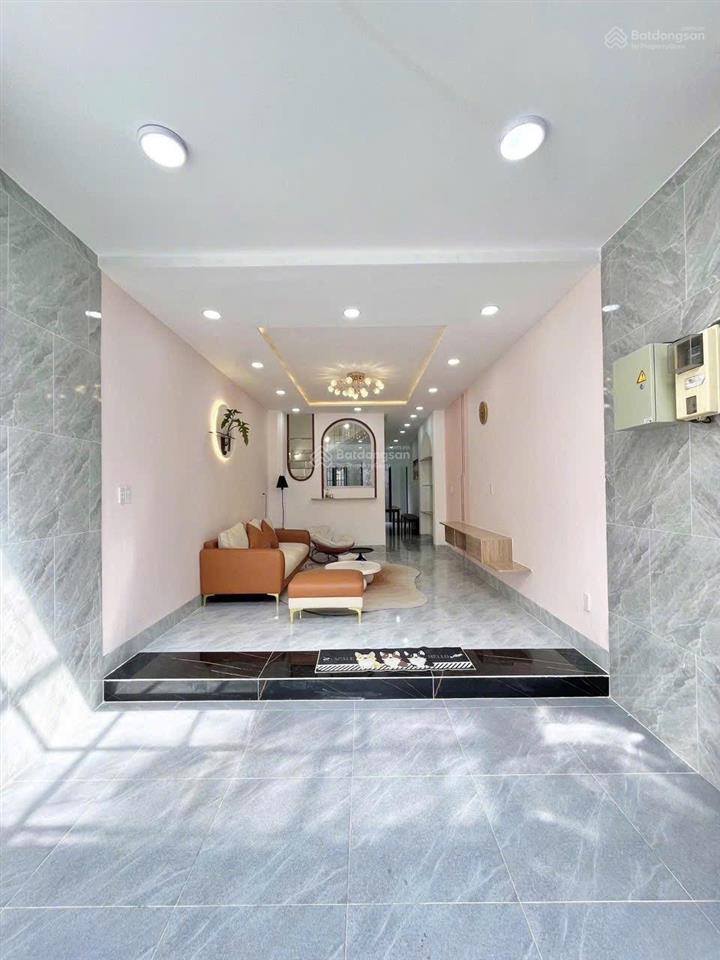 Về quê ở bán nhà giá tốt đường nguyễn huy lượng p14 quận bình thạnh 42m2