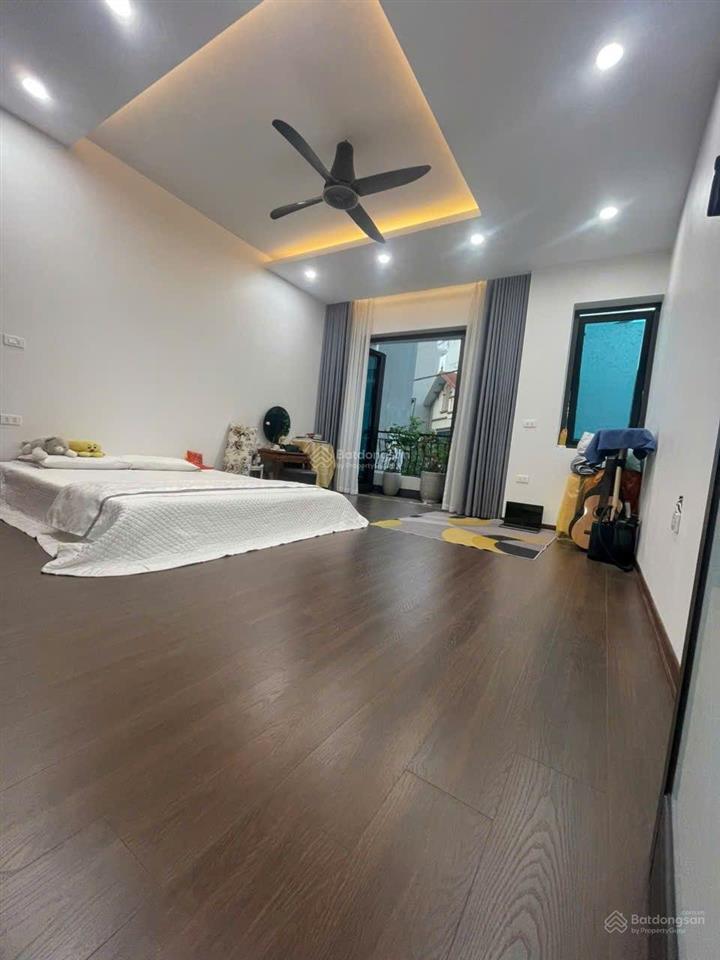 Tòa ccmn oto dừng đỗ kinh doanh 90m 27tỷ 8tầng mt6.5m dòng tiền 1.5tỷ/năm gpxd và pccc đầy đủ