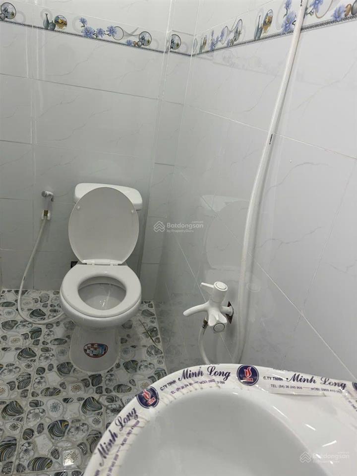 Cần bán gấp căn ở gần mặt tiền chợ bình chánh