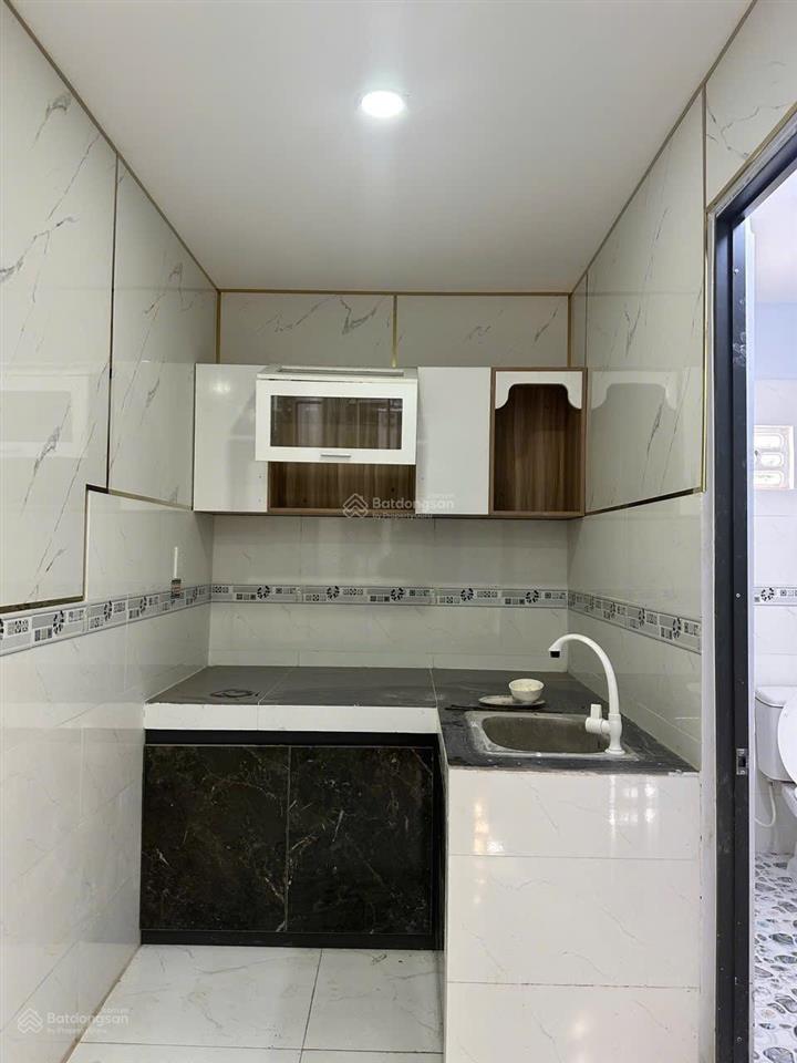 Cần bán gấp căn ở gần mặt tiền chợ bình chánh