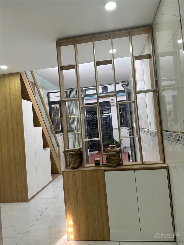 Cần bán gấp căn ở gần mặt tiền chợ bình chánh