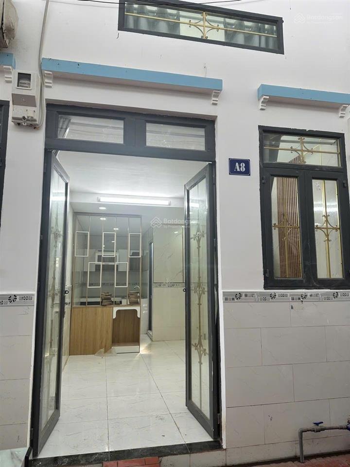 Cần bán gấp căn ở gần mặt tiền chợ bình chánh