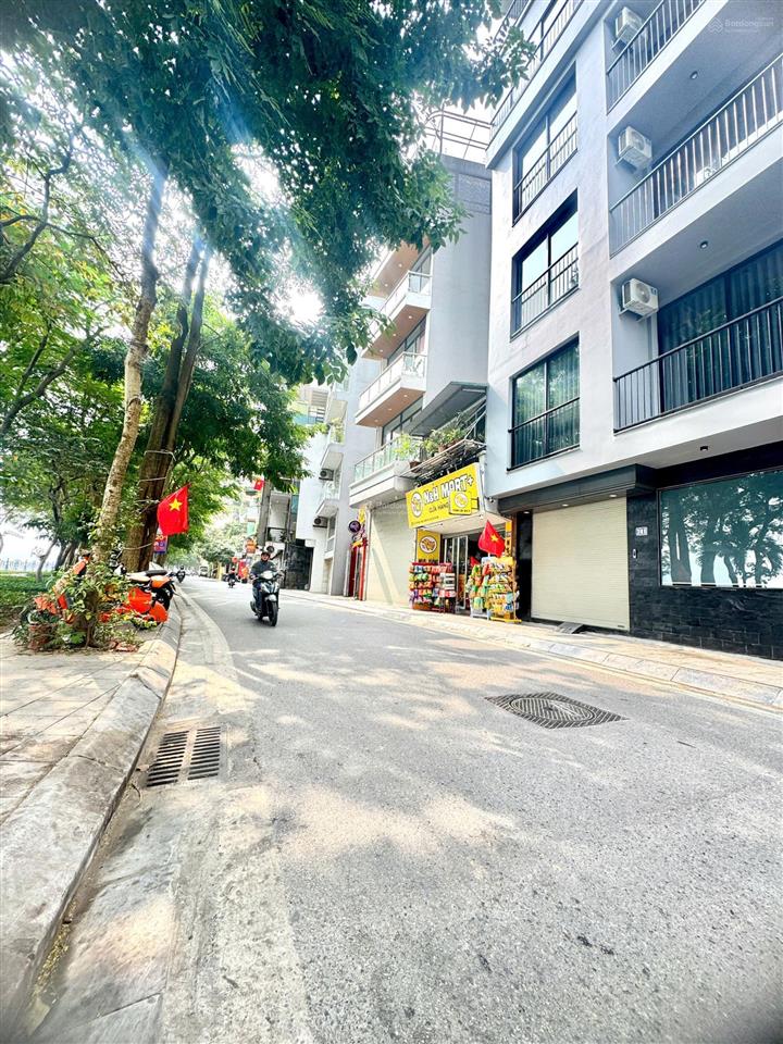 Chính chủ gửi bán tòa apartment view hồ ngõ thông ôtô đỗ cửa dòng tiền 200 tr/tháng.giá 54tỷ 120m2
