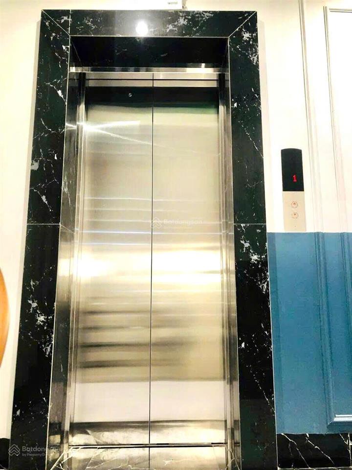 Chính chủ gửi bán tòa apartment view hồ ngõ thông ôtô đỗ cửa dòng tiền 200 tr/tháng.giá 54tỷ 120m2