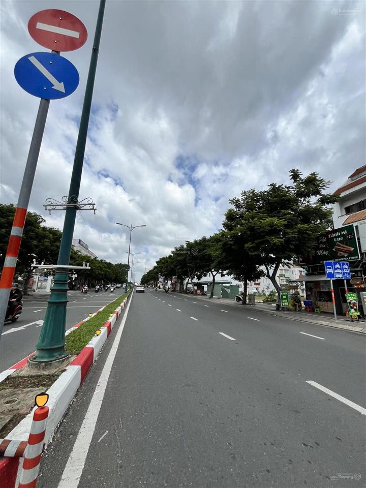 70tr/m2 cơ hội đầu tư tốt mặt tiền ngay linh đông  hệ số xd cao hầm 6 tầng  full thổ  sầm uất