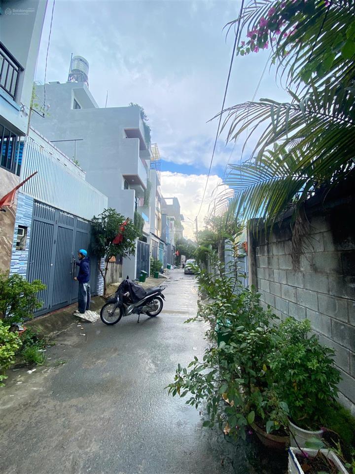 Sang nhượng trước tết nhà 3 tầng ngay vành đai 2  ngang 5.8m bề thế  dọn vali ở ngaydân trí cao