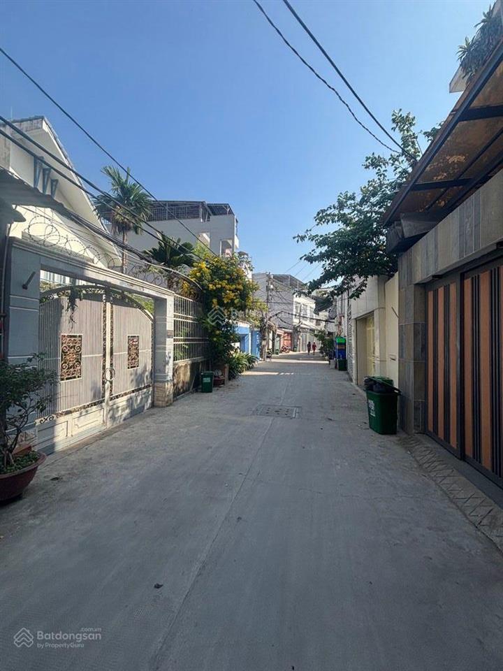 Nhà mới hẻm xe hơi quay đầu đ. huỳnh tấn phát q.7 giá 7,99 tỷ