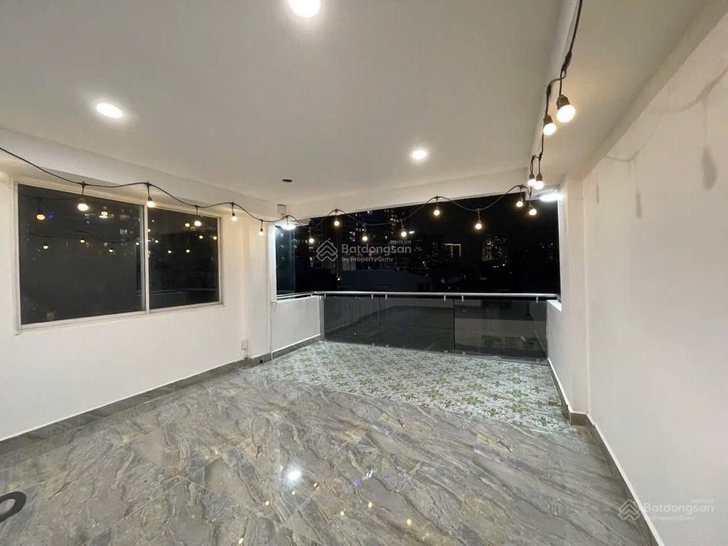 Nhà mới hẻm xe hơi quay đầu đ. huỳnh tấn phát q.7 giá 7,99 tỷ