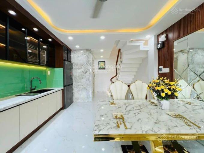 Ngay chợ an đông sư vạn hạnh, p9, q5 sát mặt tiền.giá 2 tỷ 7. dt 67m2. (5x13,5) sổ hồng riêng