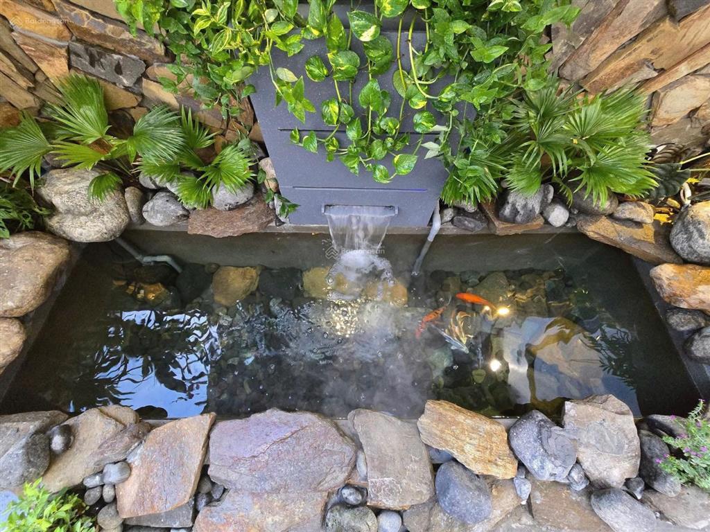 Bán nhà chính chủ hẻm 372 hoàng hữu nam  q9. gần đại học hutech và fpt dt 63m2/2 tỷ 65 sổ riêng