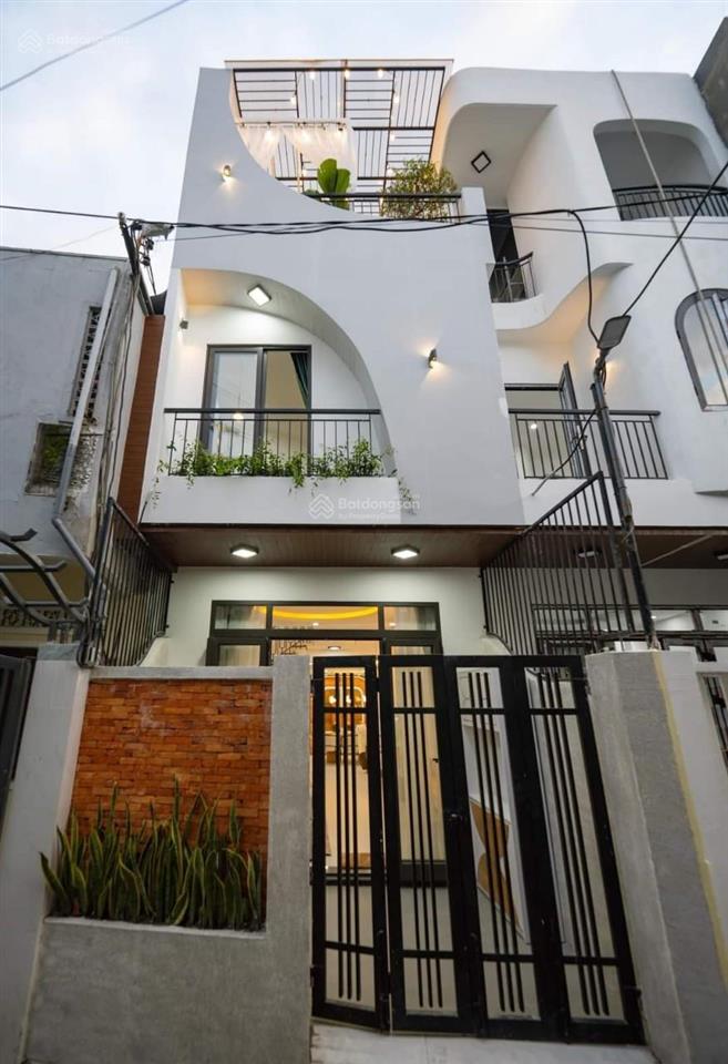 Cơ hội hiếm cho khách đầu tư khi mua nhà bình tiên, p7, q6.giá 3 tỷ 6, 87m2, hđ thuê 16 tr/th,shr