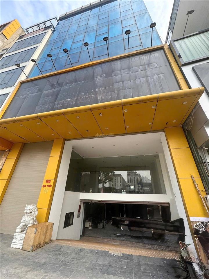 Chính chủ cho thuê văn phòng tại mặt phố tố hữu 150m2, 20 triệu, mặt tiền 10m siêu hot