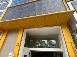 Chính chủ cho thuê văn phòng tại mặt phố tố hữu 150m2, 20 triệu, mặt tiền 10m siêu hot