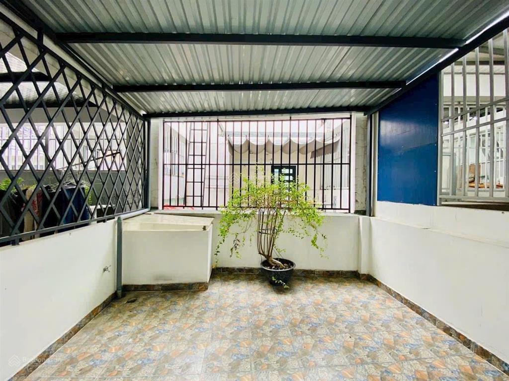 Nhà gần nhiều tiện ích dt 49.2m2, đường số 4, p3, q. gò vấp