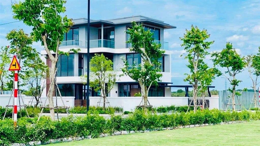 Chuyên hàng chuyển nhượng swan bay  đơn lập kiểu pháp 320m2 chỉ 21 tỷ