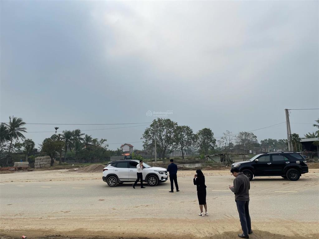 Cực hiếm  1 lô duy nhất xung quanh bán 29  30tr/m², lô này chỉ 25tr/m²