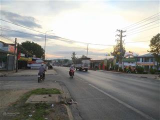 Đất nhà tôi ngang 9m nở hậu 10m dài 34m  ngay đường nhựa thông tại phước thạnh, củ chi