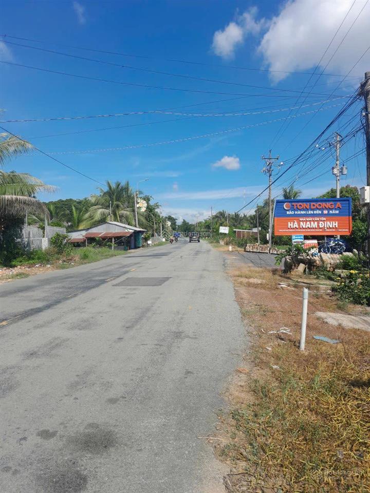 Cần bán một lô đất 1000m2 tại xã bình tân, thị xã kiến tường, tỉnh long an. đường tỉnh lộ 831 .