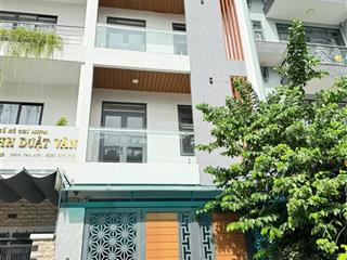 Ngộp bán gấp nhà mặt tiền ngay cao đức lân p. an phú q2. dt 100m2 (5x20m) hầm 4 tầng giá chỉ 25 tỷ