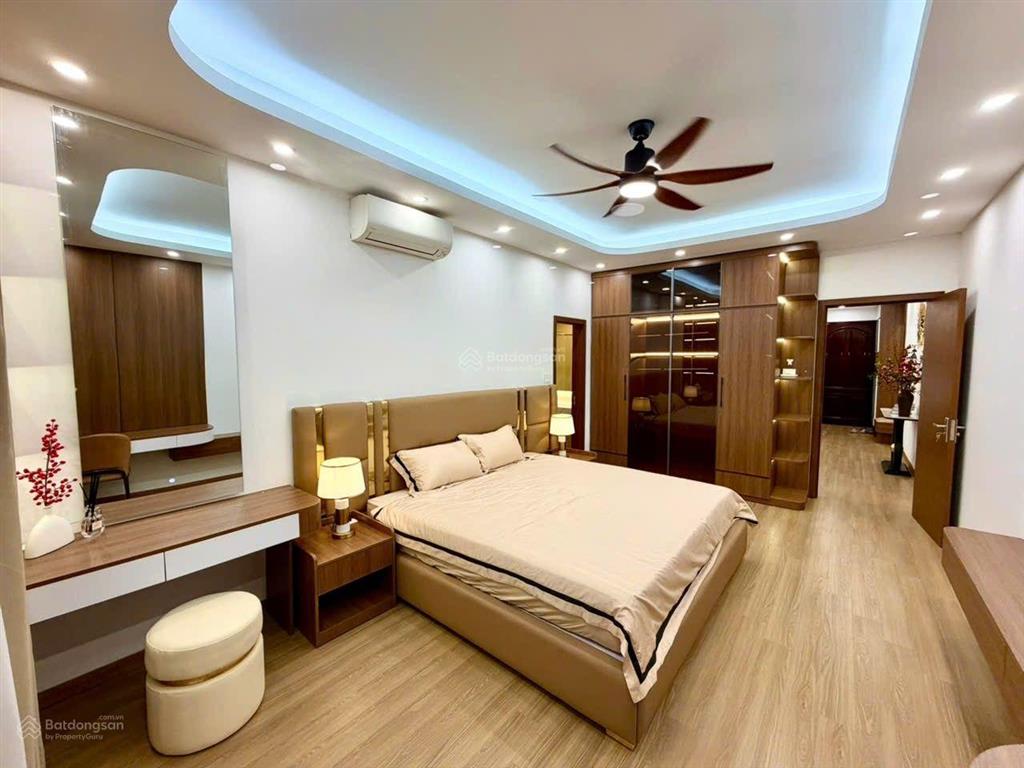 Siêu hiếm! căn góc view hồ, hướng mát, 80m2, 3pn tại chung cư c7 giảng võ, giá 9.45 tỷ