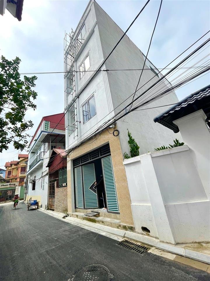 Bán nhà 4 tầng đầu cầu thượng cát, đại mạch, đông anh