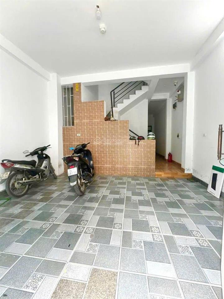 Bán nhà 4 tầng đầu cầu thượng cát, đại mạch, đông anh