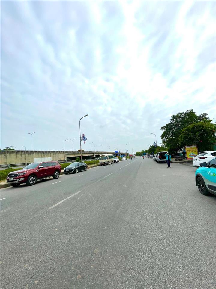 Chính chủ bán hơn 100m2 đất tây bầu, đường gom cao tốc thăng long nội bài