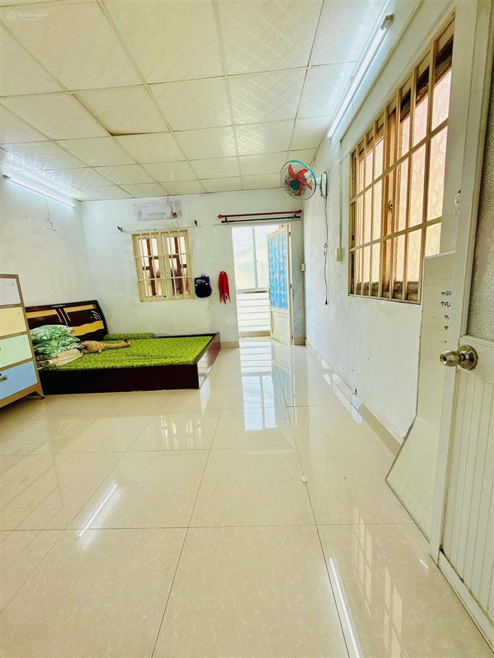 Dương bá trạc, hxh, 4m*11m, 2 tầng, chỉ hơn 4 tỷ xíu, xem nhà ngay!