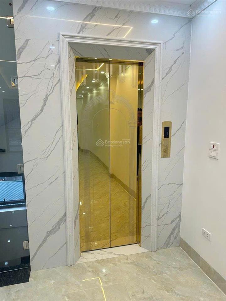 Bán nhà trần thái tông, cầu giấy 45m² x 6t x giá 15.9 tỷ. nhà mới thang máy, thông sàn, ô tô tránh