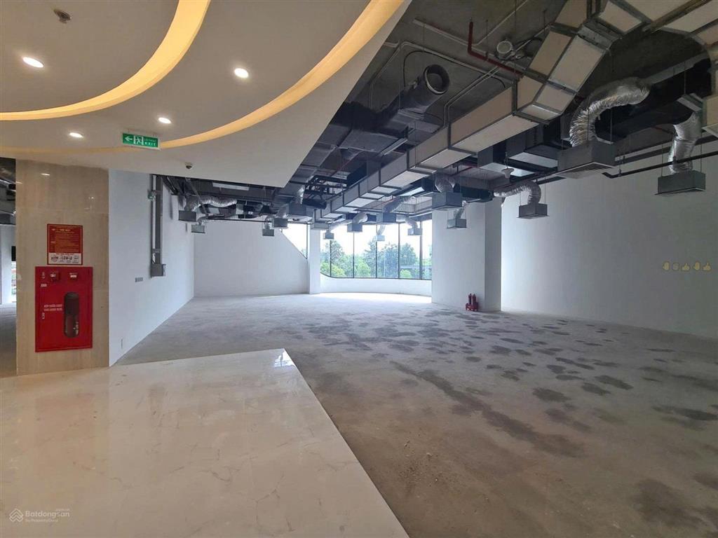 Bán rox tower, 13 tỷ, 245m2, đẹp, nhiều tiện ích tại phú diễn, bắc từ liêm, hà nội