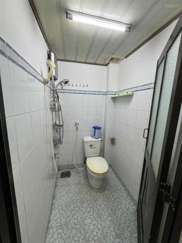 Cho thuê nhà nguyên căn đường trường sa  quận 3  chính chủ