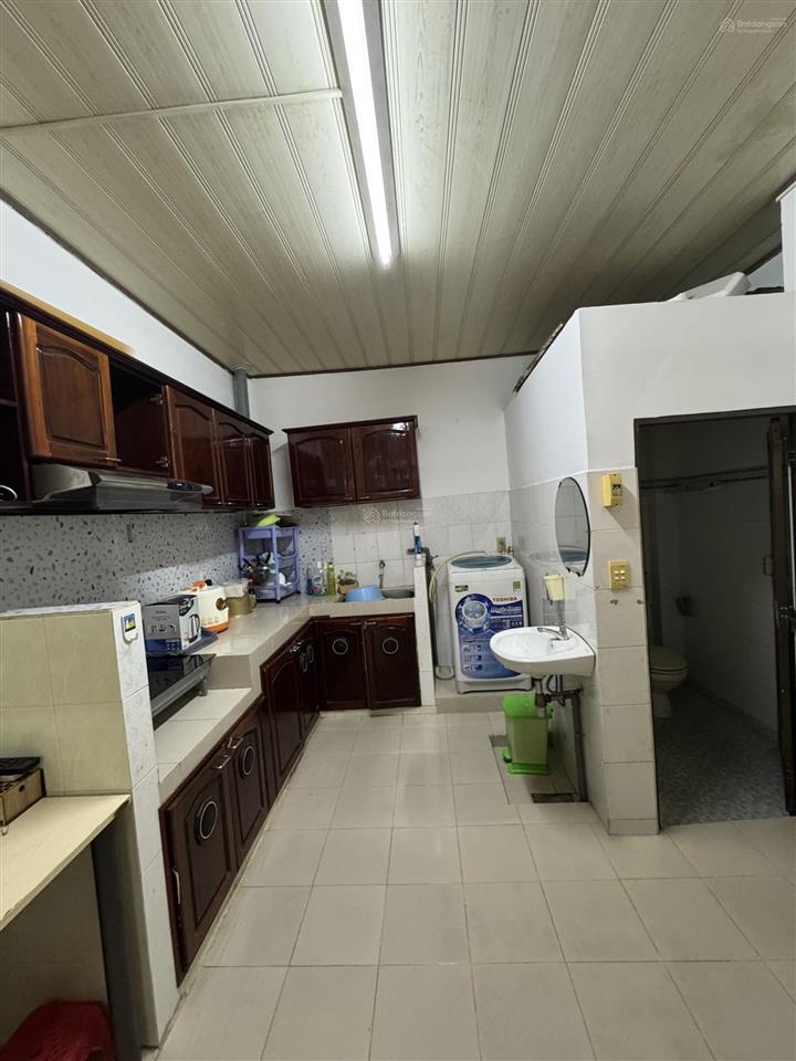 Cho thuê nhà nguyên căn đường trường sa  quận 3  chính chủ