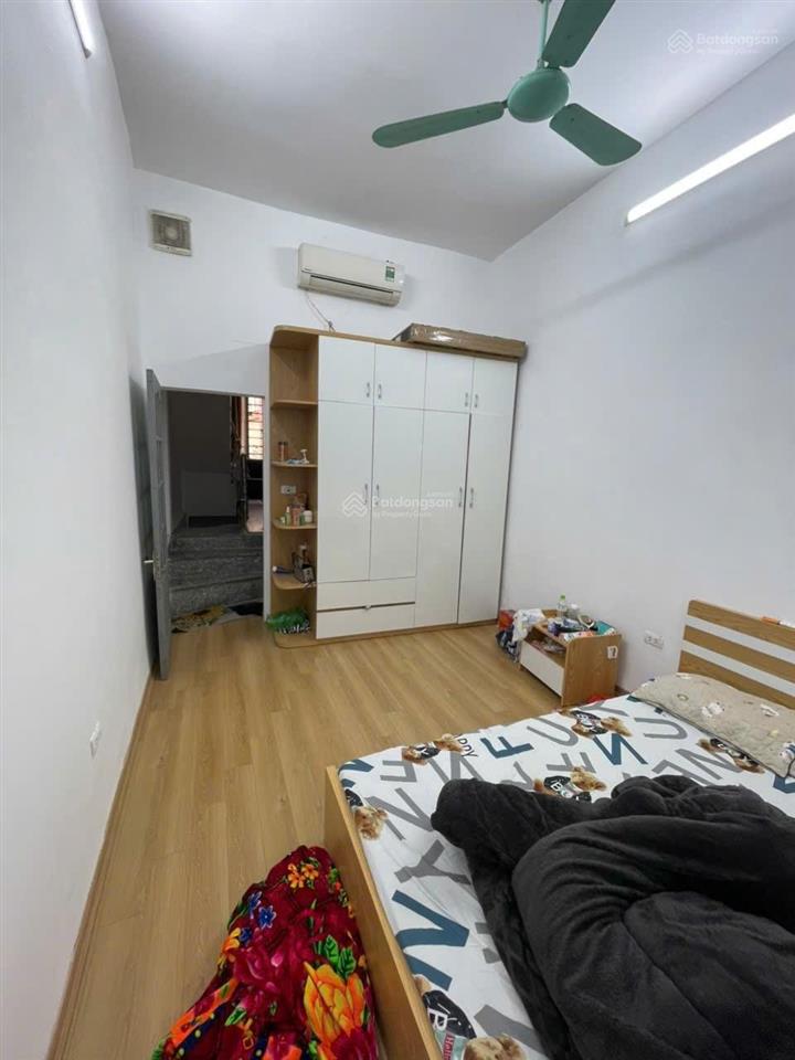 Nhà đẹp phố phương liệt  giải phóng  2 thoáng  ngõ thông  3 bước ra ô tô  35m2  7 tỷ