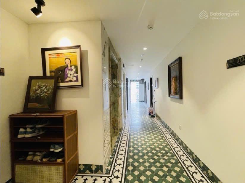 Bán khách sạn 5 sao tại phố giang văn minh, dt 260 m2, 9 tầng, 33 phòng