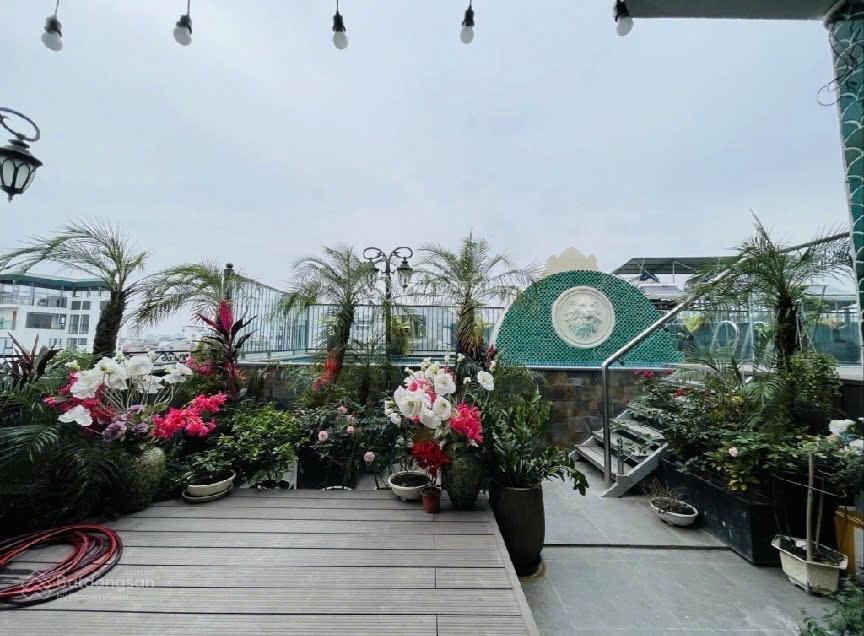 Bán khách sạn 5 sao tại phố giang văn minh, dt 260 m2, 9 tầng, 33 phòng