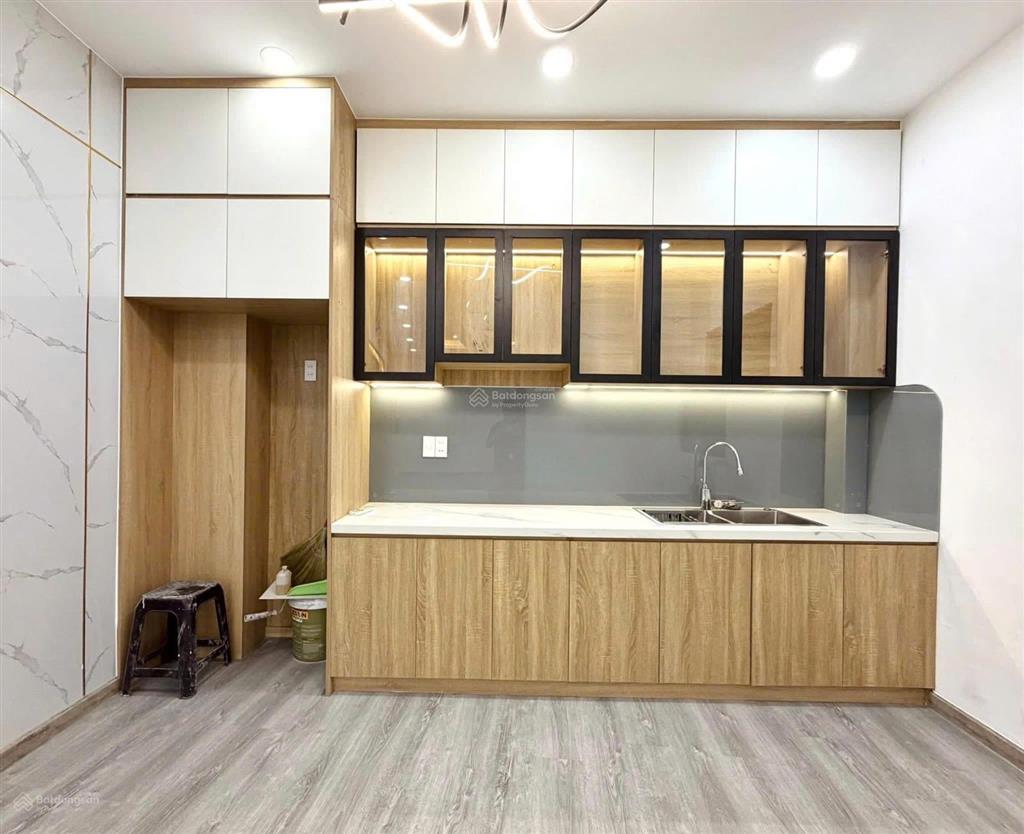 Bán nhà hẻm 308 hoà hưng quận 10, dt 4,5 x 10 m, 3 pn 2 wc