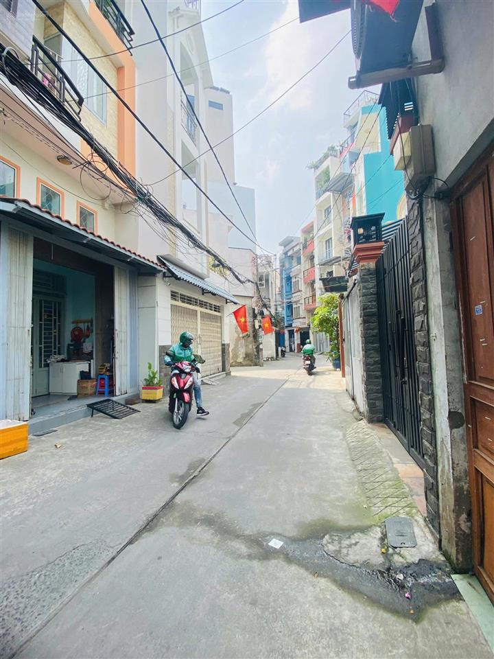 Bán nhà hẻm 308 hoà hưng quận 10, dt 4,5 x 10 m, 3 pn 2 wc