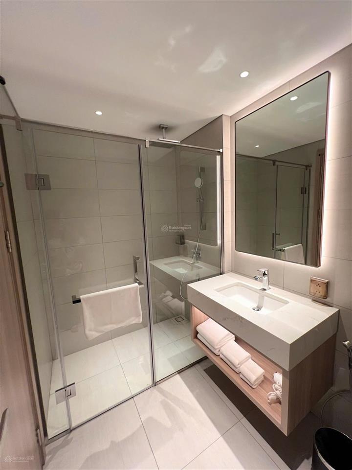 Bán cc a la carte hạ long bay, 4,6 tỷ, 75m2, 2pn, 2wc, hướng đông, tây, miễn phí dịch vụ 10 năm