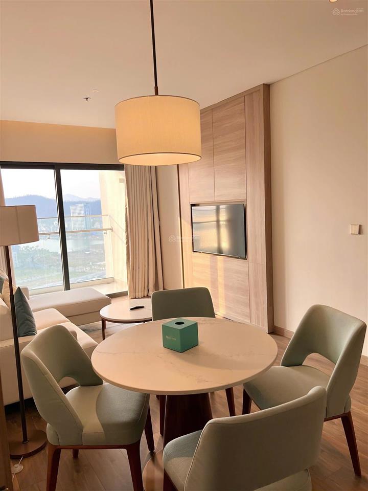 Bán cc a la carte hạ long bay, 4,6 tỷ, 75m2, 2pn, 2wc, hướng đông, tây, miễn phí dịch vụ 10 năm