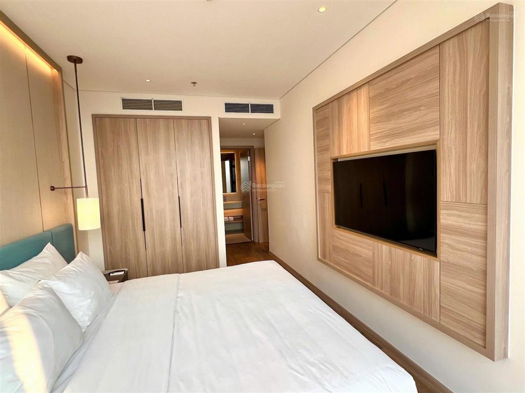 Bán cc a la carte hạ long bay, 4,6 tỷ, 75m2, 2pn, 2wc, hướng đông, tây, miễn phí dịch vụ 10 năm