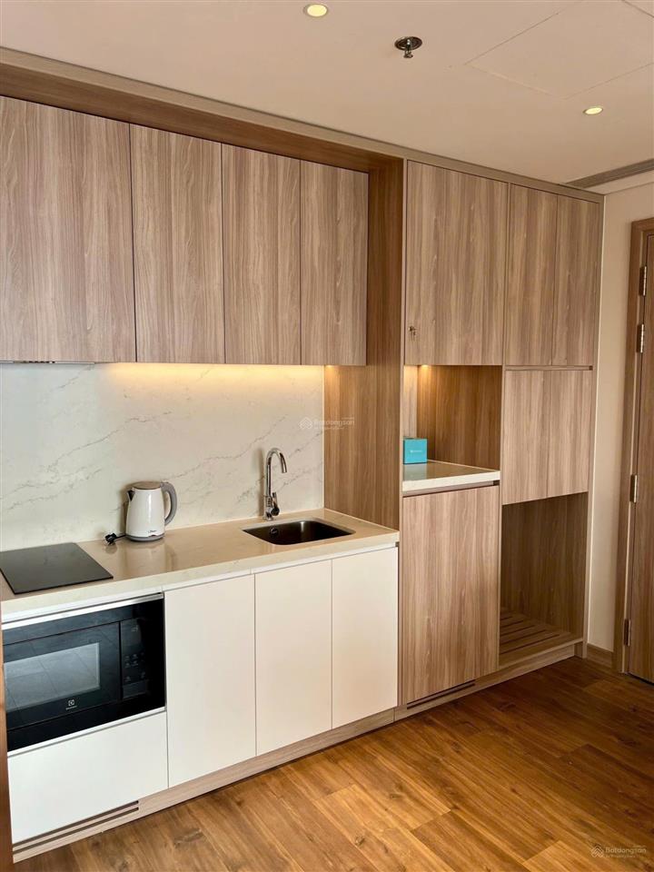 Bán cc a la carte hạ long bay, 4,6 tỷ, 75m2, 2pn, 2wc, hướng đông, tây, miễn phí dịch vụ 10 năm