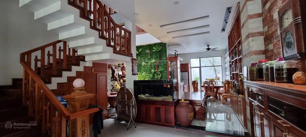 Bán nhà mặt tiền khu họ lê  6,7x24m  4 tầng  mặt tiền kinh doanh 15m có vỉa hè  giá chỉ 18 tỷ