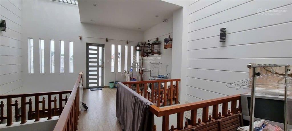 Bán nhà mặt tiền khu họ lê  6,7x24m  4 tầng  mặt tiền kinh doanh 15m có vỉa hè  giá chỉ 18 tỷ