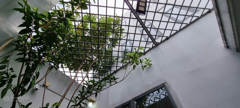 Bán nhà mặt tiền khu họ lê  6,7x24m  4 tầng  mặt tiền kinh doanh 15m có vỉa hè  giá chỉ 18 tỷ