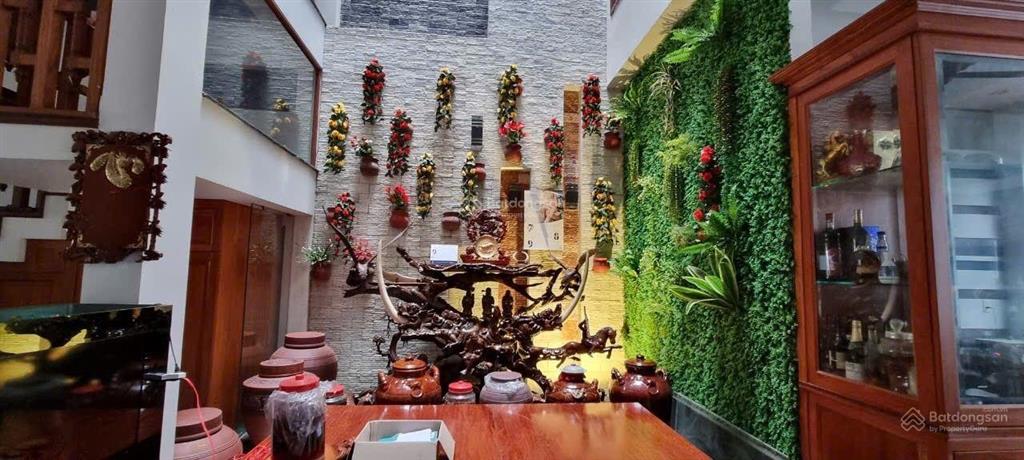 Bán nhà mặt tiền khu họ lê  6,7x24m  4 tầng  mặt tiền kinh doanh 15m có vỉa hè  giá chỉ 18 tỷ