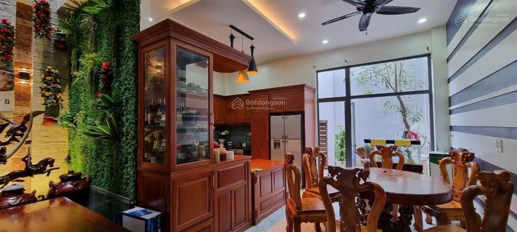 Bán nhà mặt tiền khu họ lê  6,7x24m  4 tầng  mặt tiền kinh doanh 15m có vỉa hè  giá chỉ 18 tỷ