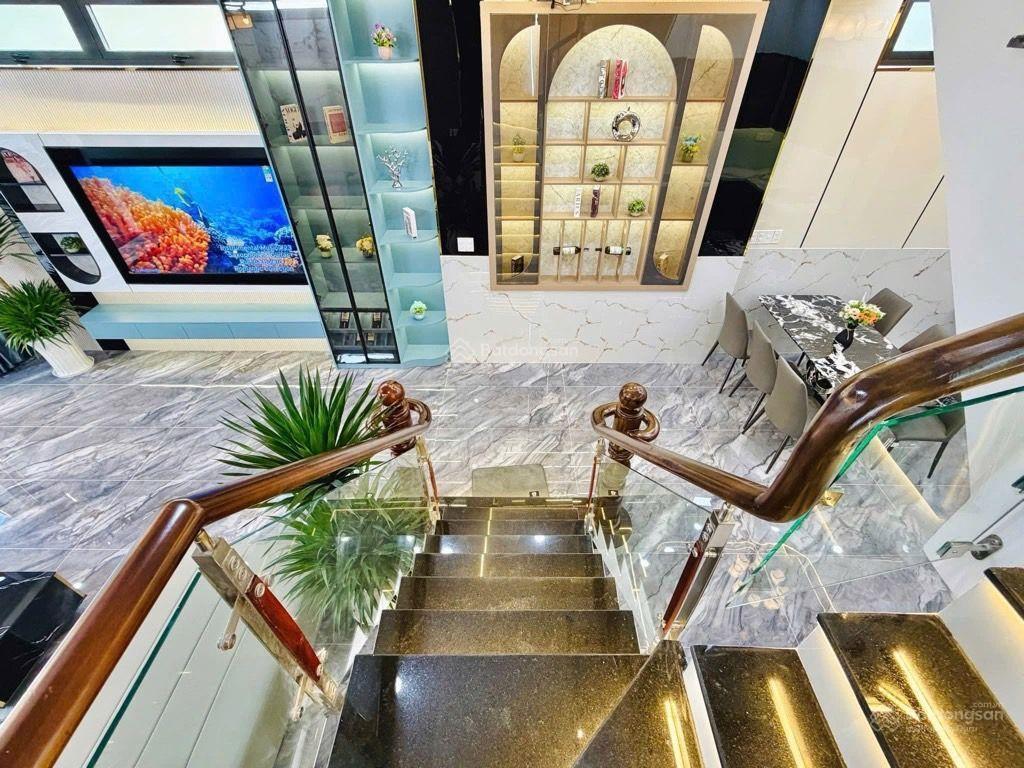 Bán nhà lũy bán bích  85m2  4 tầng  nội thất cao cấp  hẻm nhựa 8m  ngang 5m  giá chỉ 10,5 tỷ