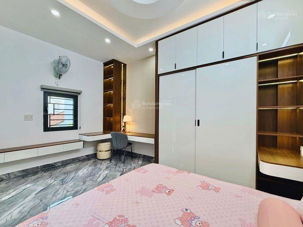 Bán nhà lũy bán bích  85m2  4 tầng  nội thất cao cấp  hẻm nhựa 8m  ngang 5m  giá chỉ 10,5 tỷ